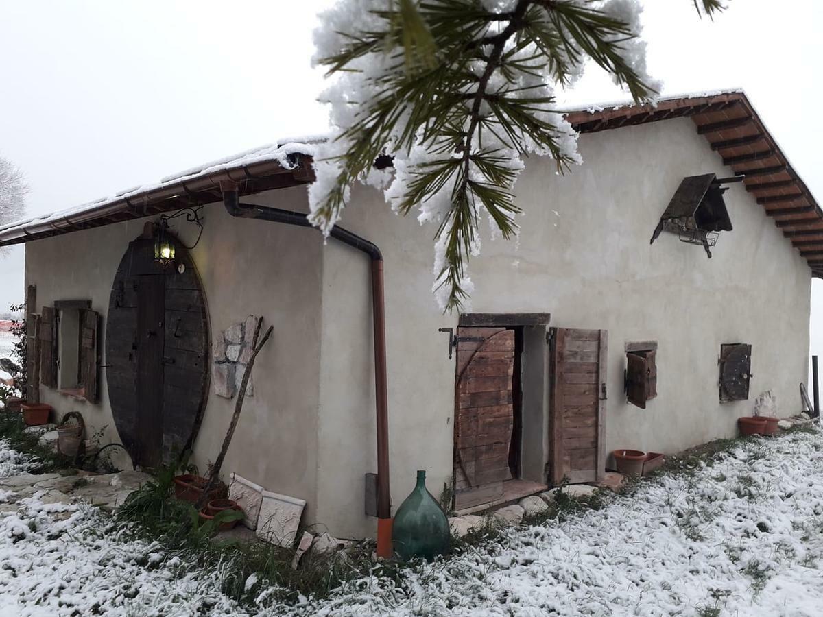 Casa Hobbit Βίλα Gualdo Tadino Εξωτερικό φωτογραφία